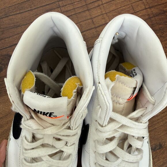 Nike Blazer Mid 77 Shoes Womens Size 8 Retro Classics CZ1055-100 Swoosh - Picture 5 of 8